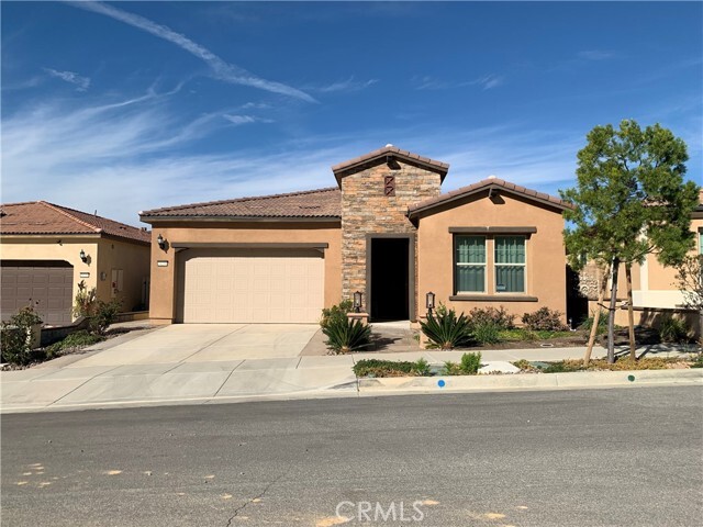 Building Photo - 24231 Evesong Dr