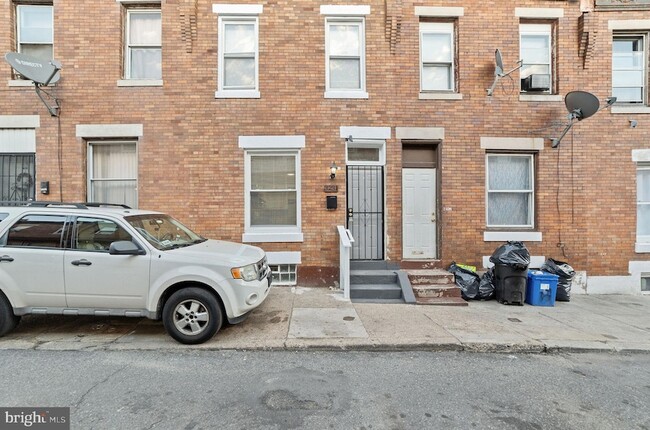 Photo - 3231 Hope St Townhome