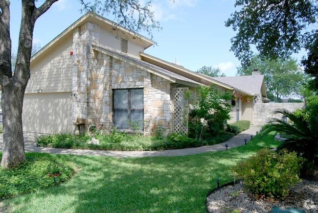 Building Photo - Carol Ann's Home-NE Location Senior Apartmen Rental