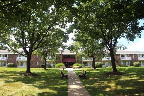 Seton Square East - Seton Square East Apartments