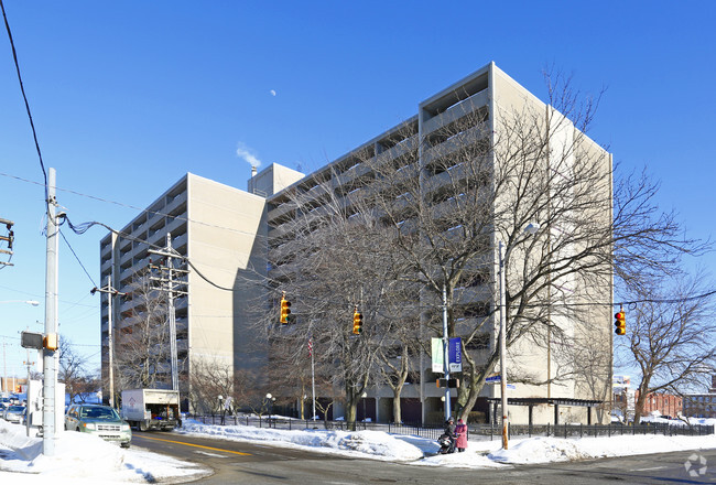 Friendship Towers - Friendship Towers Apartments