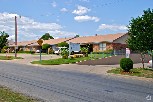 Building Photo - Belmont Oaks Rental