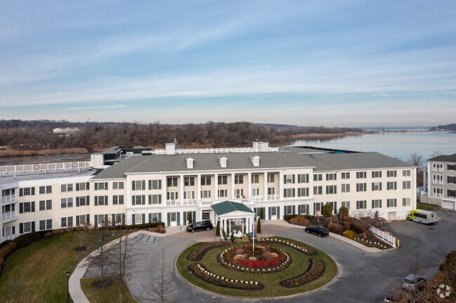 Building Photo - Atria on Roslyn Harbor Senior Living Rental