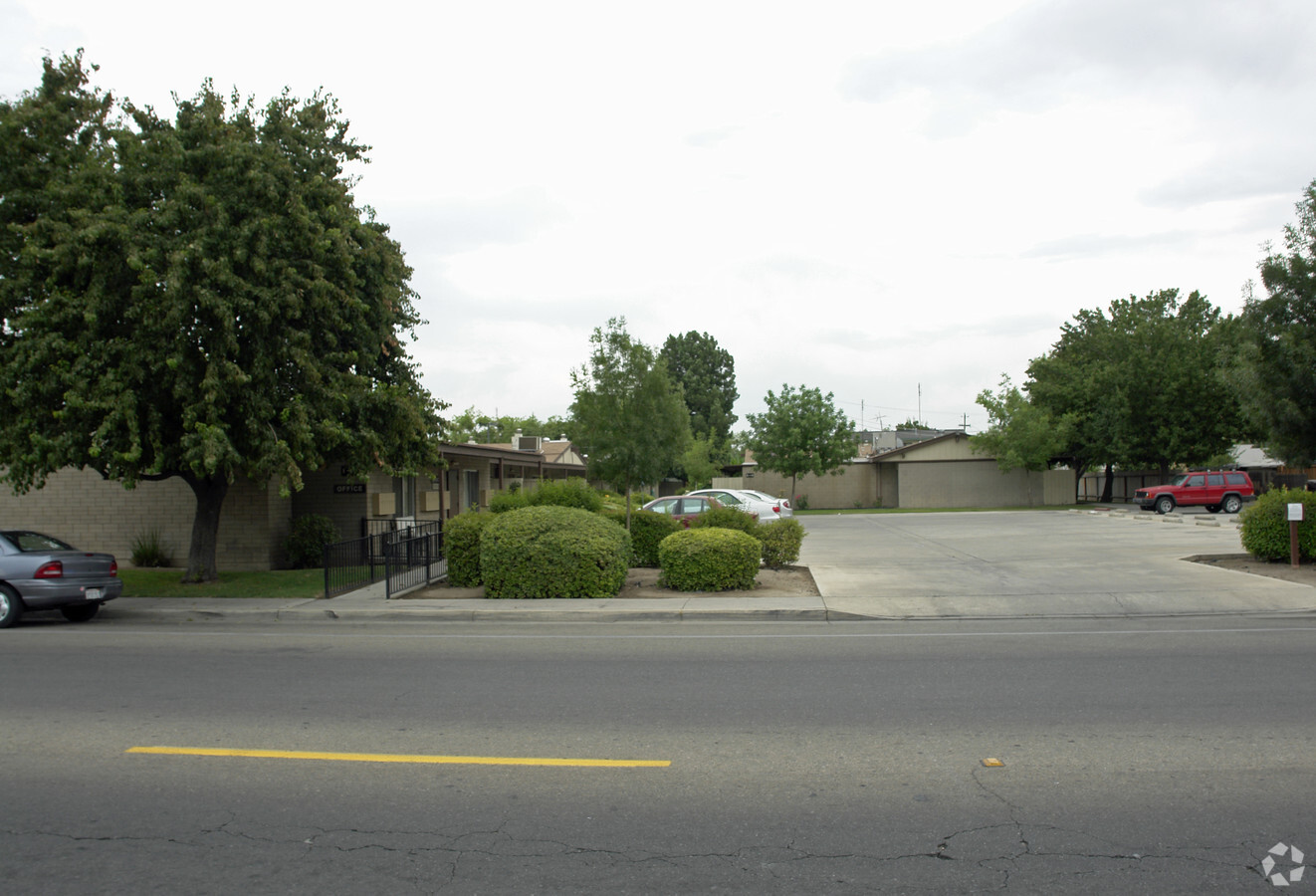 Reedley Elderly - Reedley Elderly Apartments