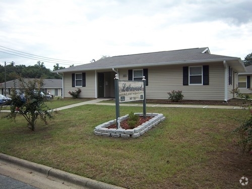 Primary Photo - Lakewood Apartments