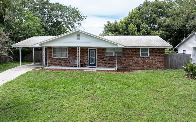 Photo - 1155 SE Magnolia Loop Rental