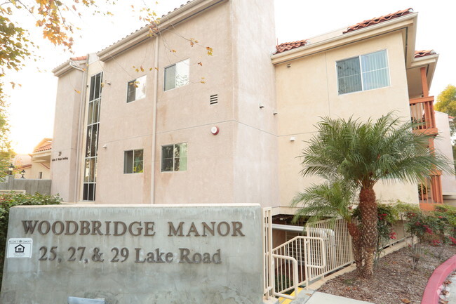 Photo - Woodbridge Manor Apartments