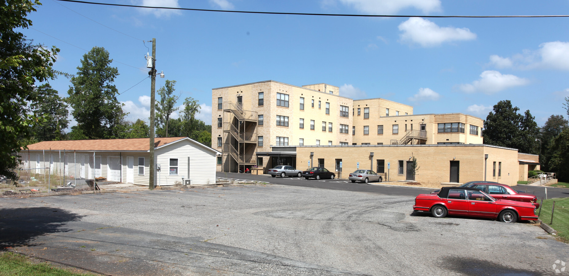 Hilltop Terrace - Hilltop Terrace Apartments