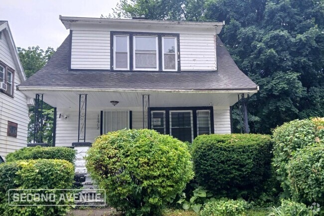 Building Photo - 11512 Harvey Ave Rental