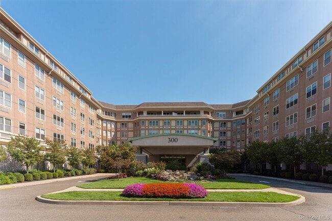 Building Photo - 300 E Overlook Rental