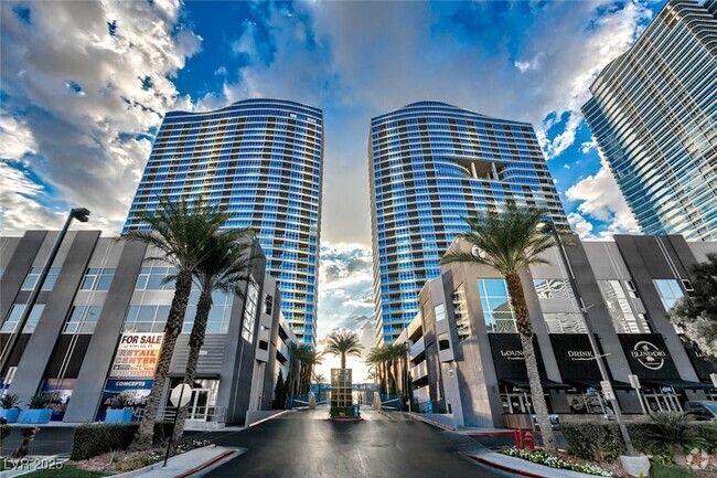 Building Photo - 4525 Dean Martin Dr Rental
