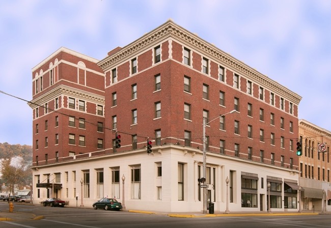 Primary Photo - Brodhead Apartments