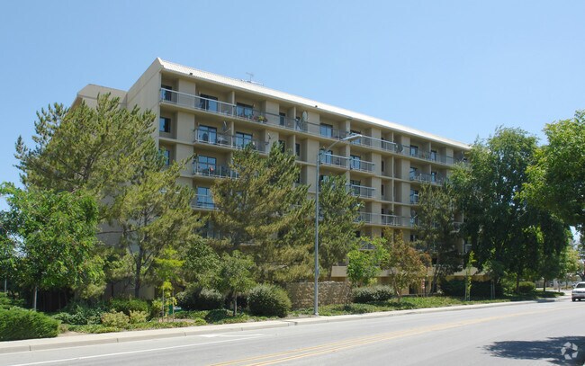 Building Photo - Cambrian Center Rental