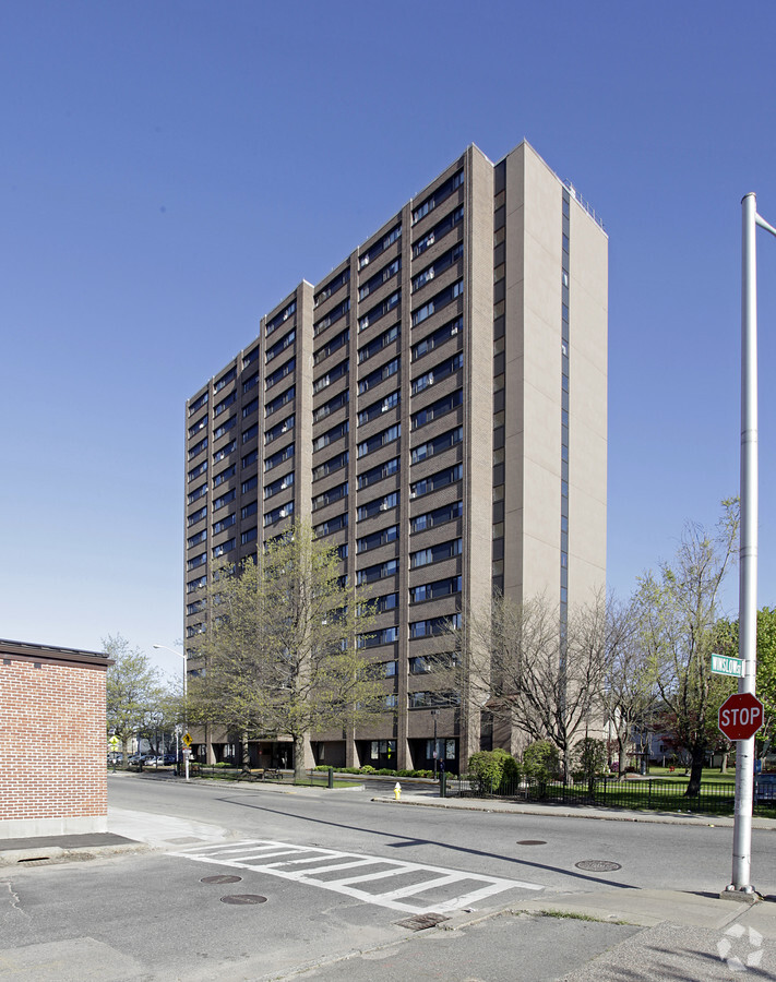 Photo - Elm Park Tower Apartments