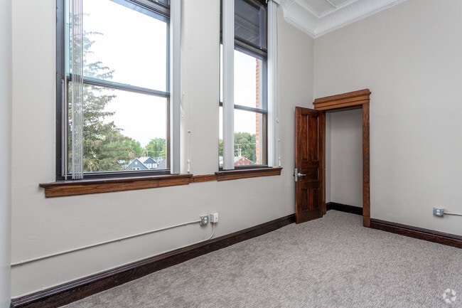 2BR, 1BA - 1,001 SF - Bedroom - Garfield School Apartments