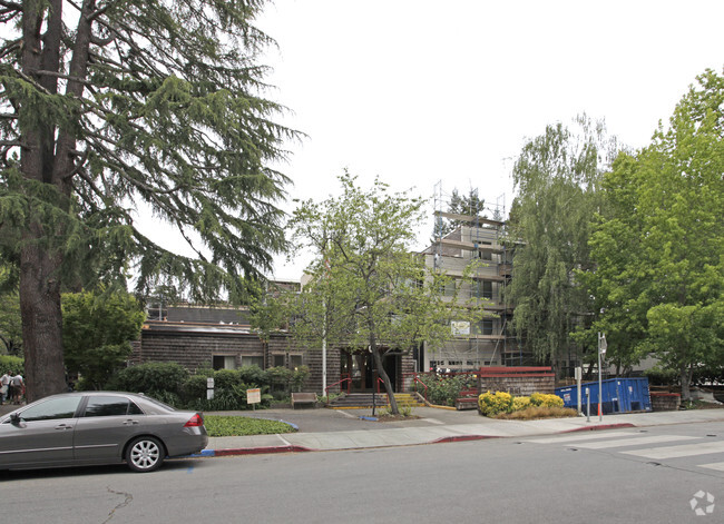 Primary Photo - Crane Place Apartments