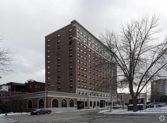 Photo - Carpenter Center Apartments