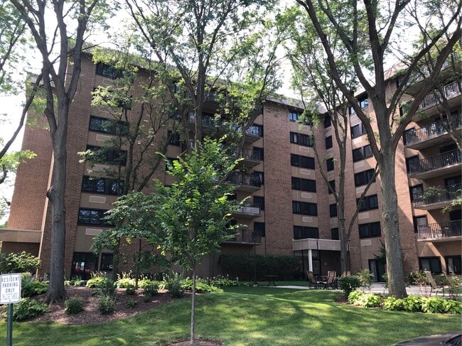 Building Photo - Liberty Towers Rental