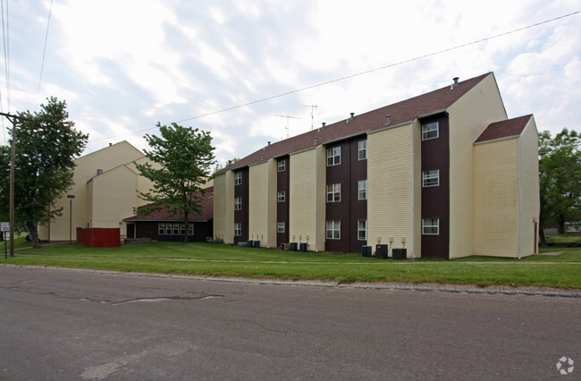 Primary Photo - Osawatomie Court Senior Apartments