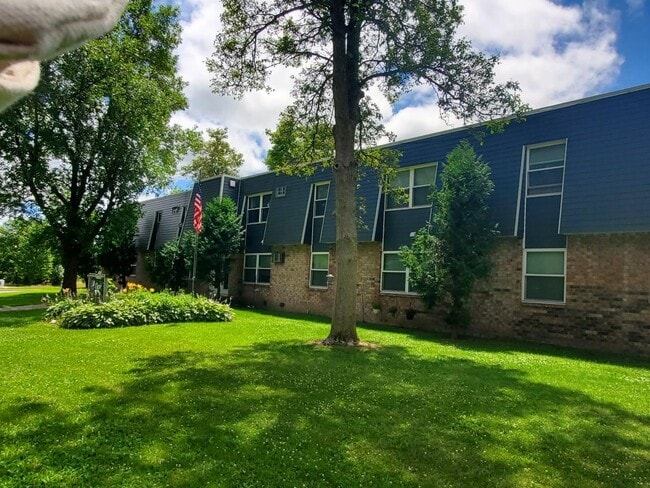 Building Photo - Clear Lake Rental