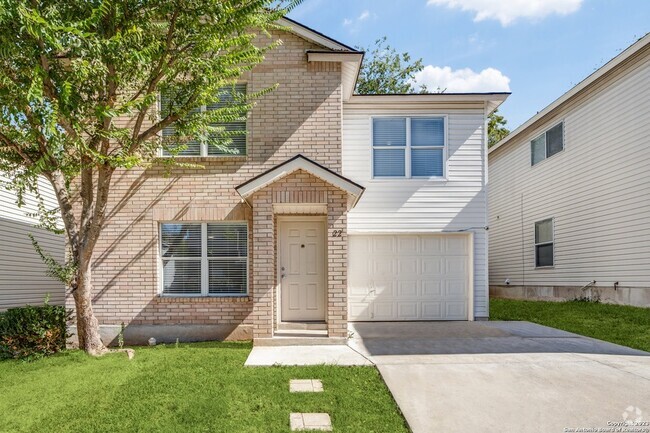 Building Photo - 22 McLennan Oak Rental