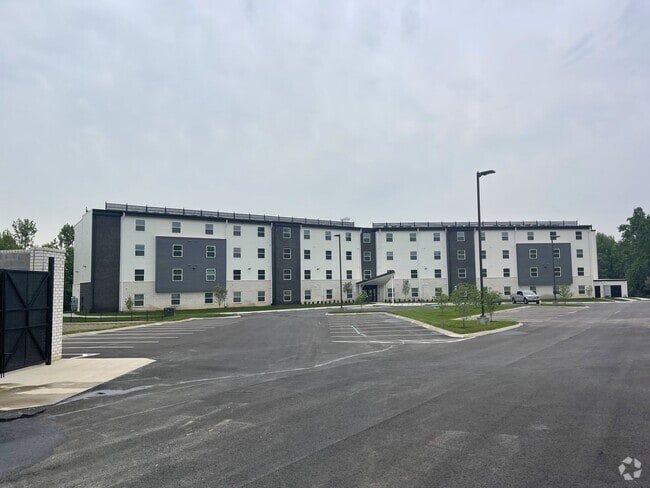 Building View - Brookhollow Senior Rental