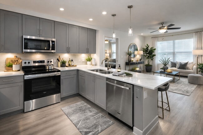 Building Photo - Flo