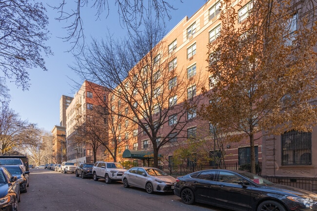 Building Photo - Kurt and Leah Schneider Apartments