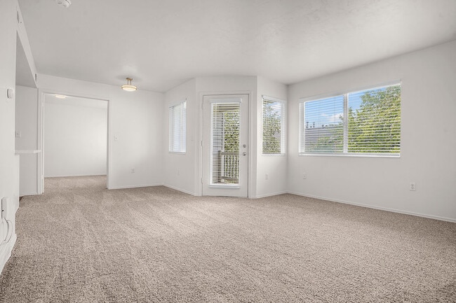 Living Room - Creekside Village