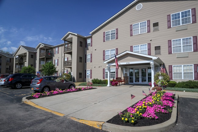 Main Entrance - Turtle Creek Apartments