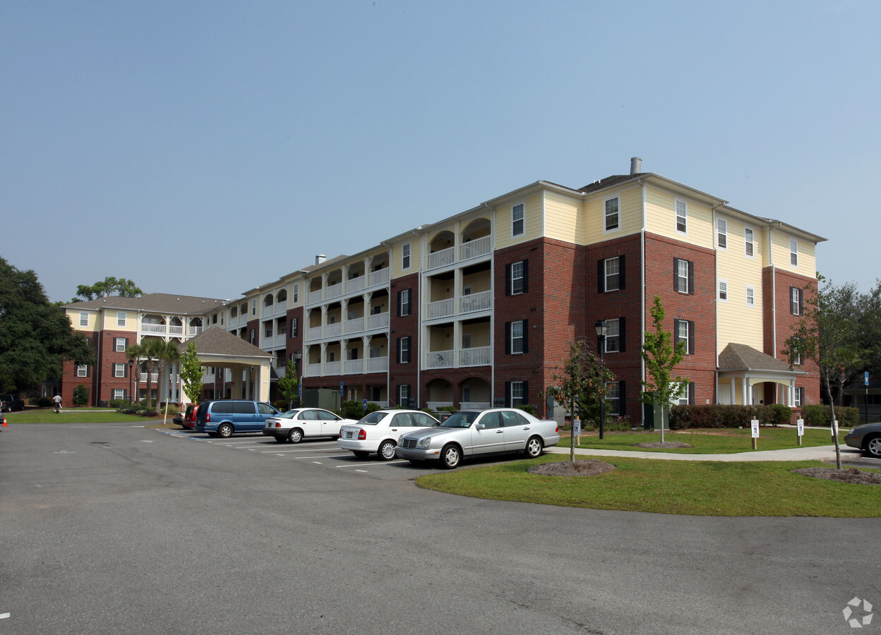 Photo - The Veranda at Midtown Apartments