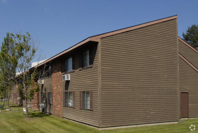 Building Photo - Cazenovia Village Apartments