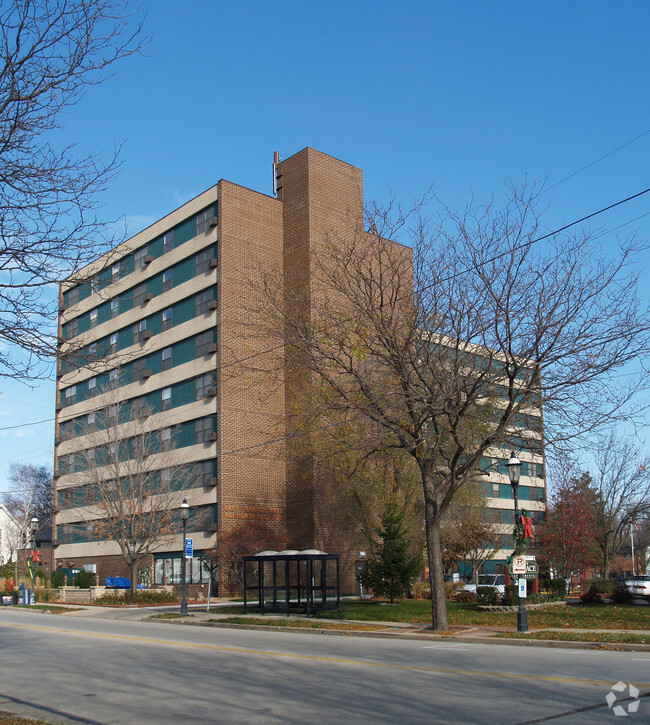 Building Photo - East Terrace Apartments