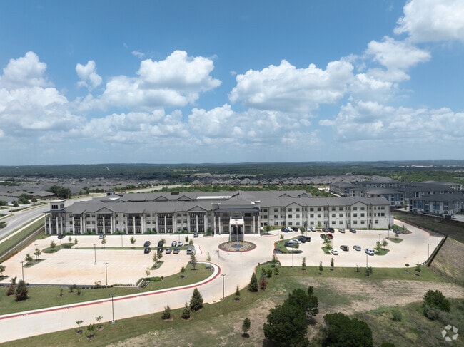 Building Photo - The Oscar at Veramendi