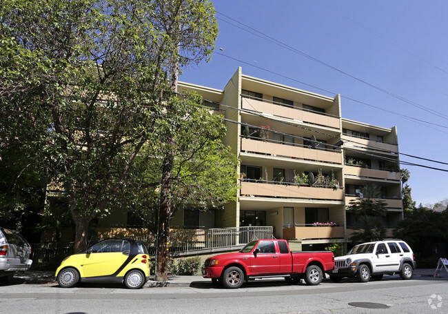 Primary Photo - Linda Glen Apartments