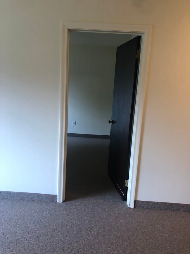 Avery Heights Senior Living Apartments Groton, Connecticut 0 unit