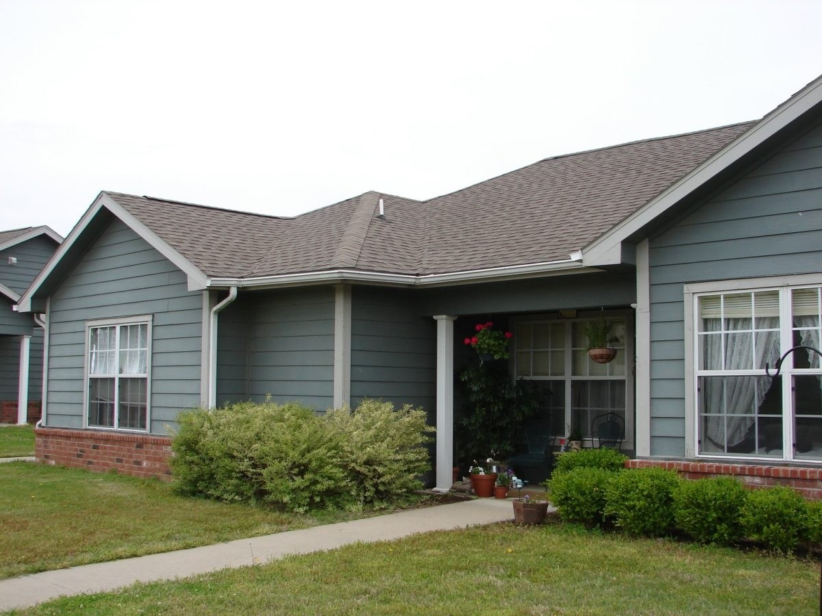 Exterior - Somerset Village Apartments