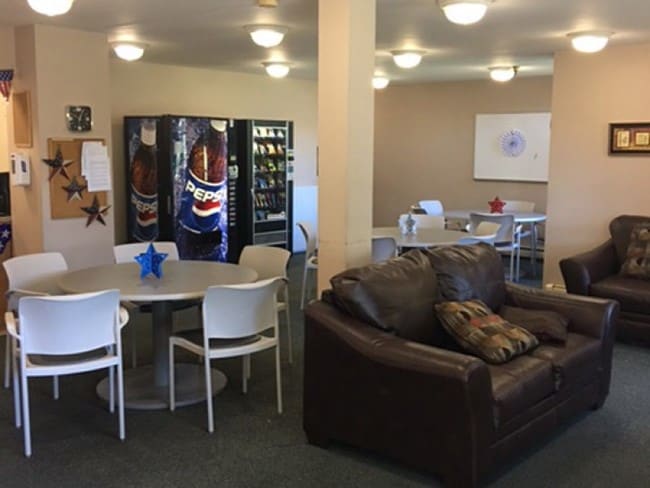 Photo - Oakview Manor Apartments