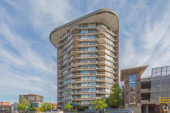 Building Photo - Cathedral Plaza Rental