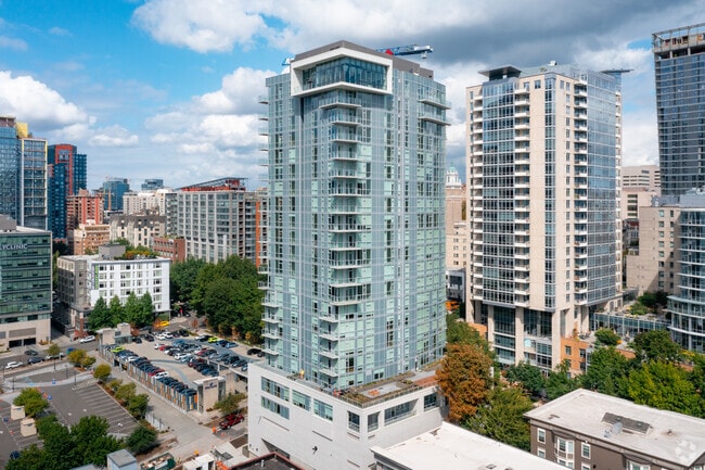 Building Photo - Olympic Tower Rental