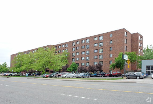 Building Photo - Ken-Ton Presbyterian Village