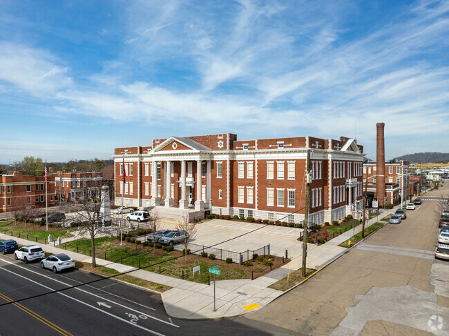 Building Photo - Knox High Apartments