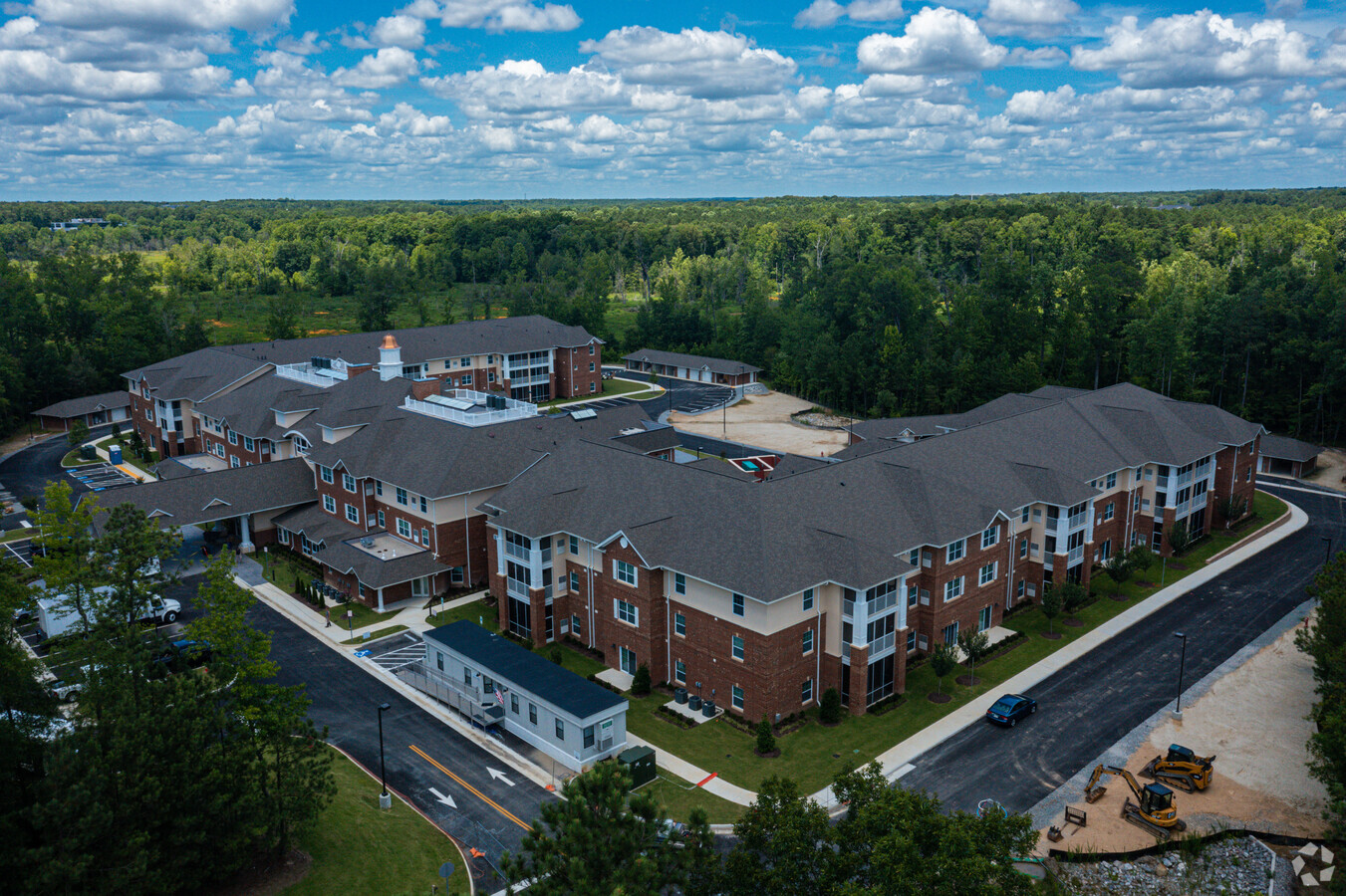 Tuckahoe Pines - Tuckahoe Pines Apartments