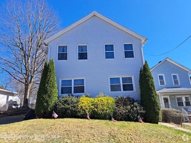 Building Photo - 1316 Jefferson Ave Rental
