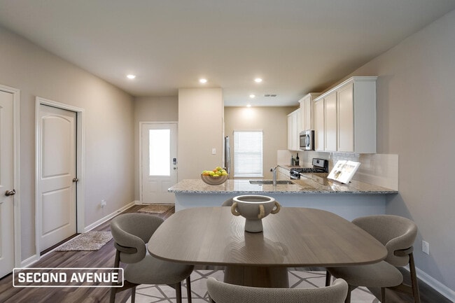 Photo - 2020 Meadow Dr Rental