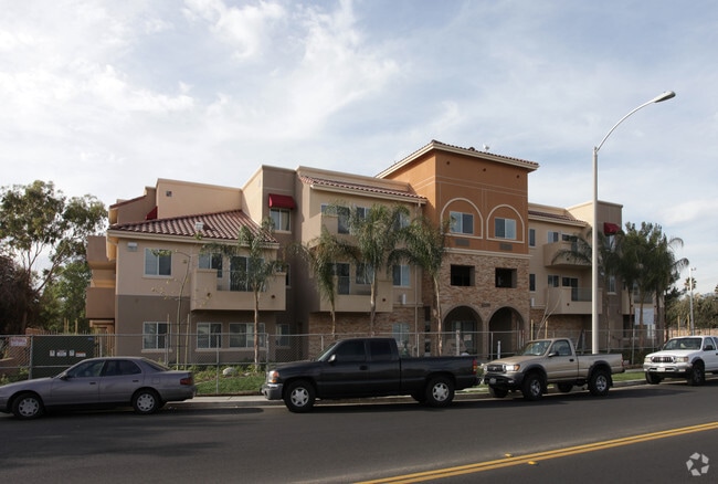 Building Photo - TELACU El Paseo Rental