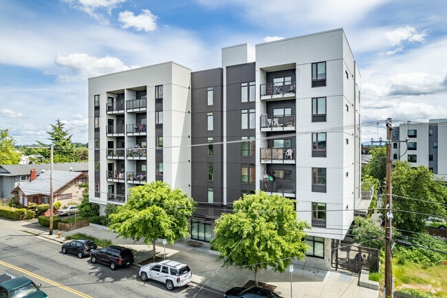 Building Photo - Gilman Court Rental
