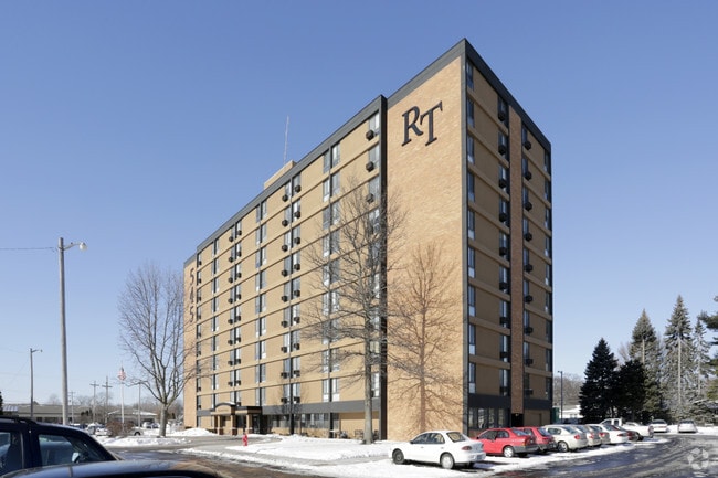 Building Photo - Ridgewood Towers Rental