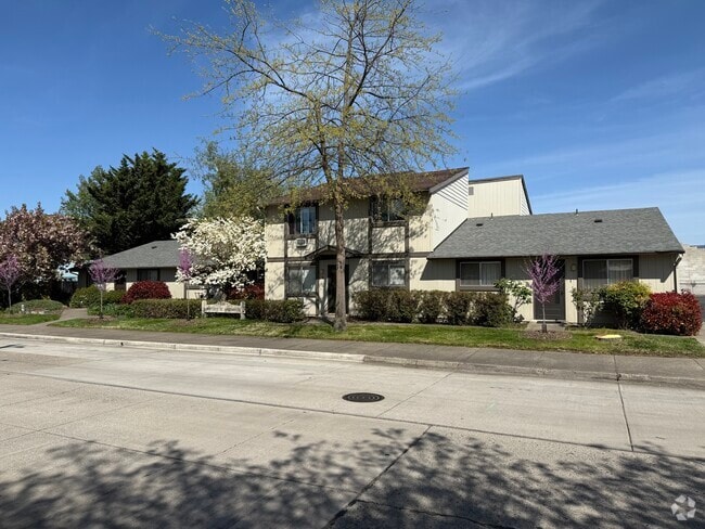 Building Photo - Bartlett Street Apartments