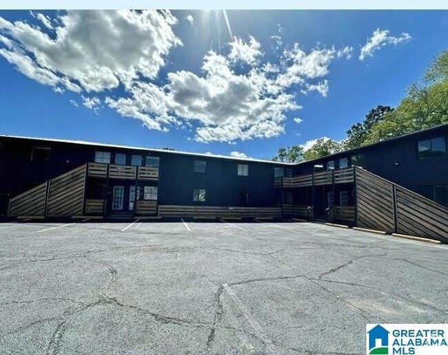 Building Photo - 2428 21st Ave N Rental